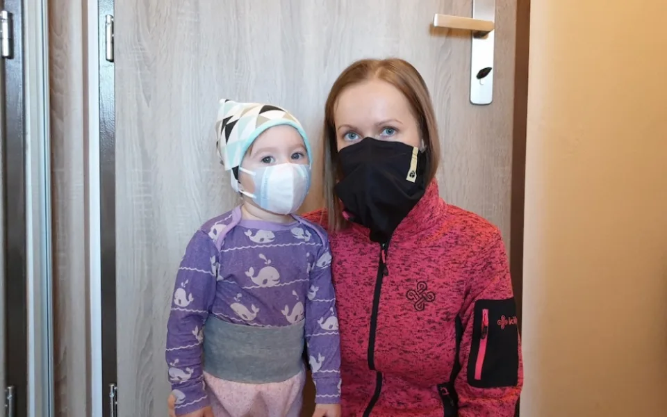 Jakákoli infekce, natož infekce dýchacích cest, může totiž způsobit našemu dítěti těžké zdravotní následky,“ reaguje na situaci Michaela Kořínková