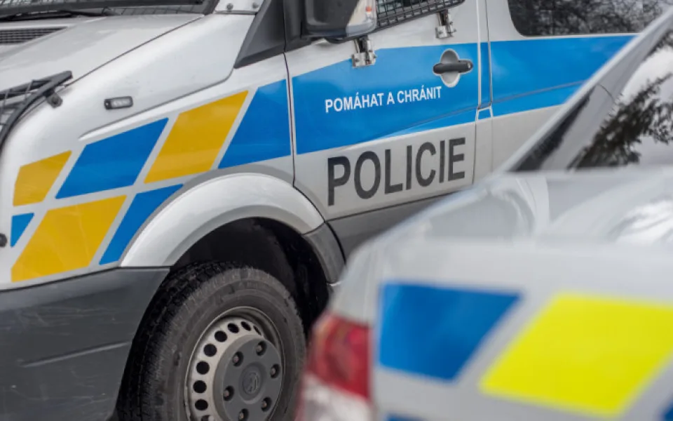 size4-15921218973012-139-size4-15834002367423-124-policiste-hledaji-svedky-dopravni-nehody-u-drozdova