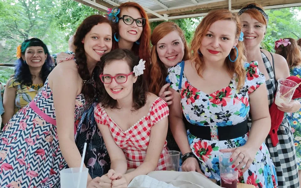 Happening Šaty dělaj(í) ženy ve Varšavě oslaví styl, eleganci a ženskost