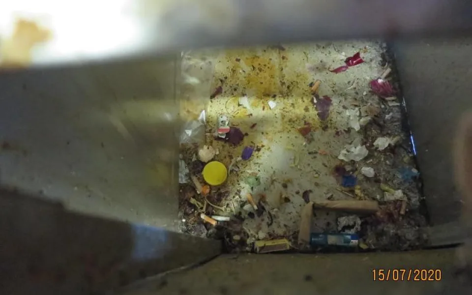FOTO: Kebab v Jablonci zavřela inspekce kvůli nečistotám a špatné hygieně