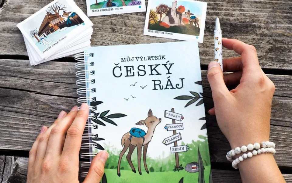 Mladá učitelka z Liberce vymyslela Výletník. Zábavná knížka pro děti láká do přírody i za památkami
