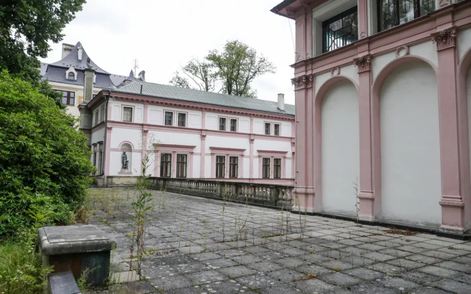 Začne rekonstrukce Liebiegova paláce za více než 200 milionů, potrvá 20 měsíců