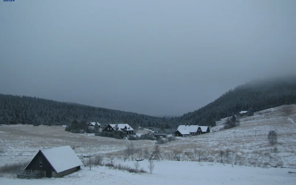 První sníh nevydrží, oteplí se. Zima se vrátí až v polovině prosince