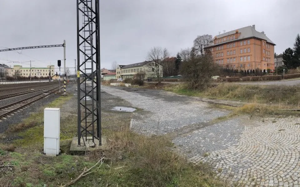 Trať, kde umírali lidé, nyní ohlídají chytré kamery. Soutěž Slepá místa zná vítěze