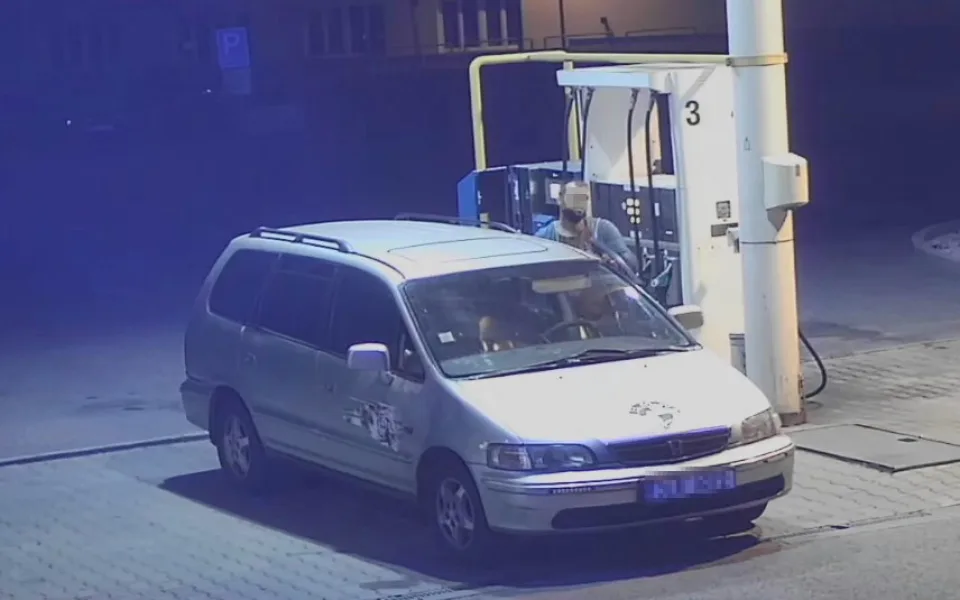 Liberečák ujížděl bez placení z benzínek. Používal kradené značky, auta si půjčoval od kamarádů