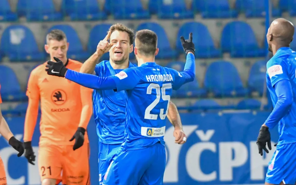Slovan porazil Mladou Boleslav 3:0. V tabulce se posunul už na šesté místo
