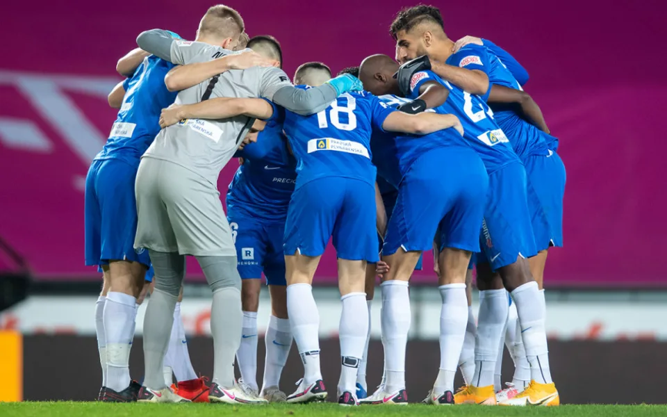 Slovan zahájil bez Kačaraby, ale s Karafiátem. Chuť vybojovat poháry je velká, hlásí Jakub Pešek