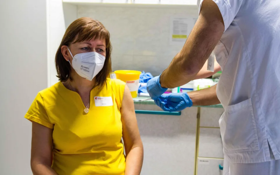 Liberecký kraj je podle hejtmana na očkování připravený. Vzniknou i velkokapacitní centra