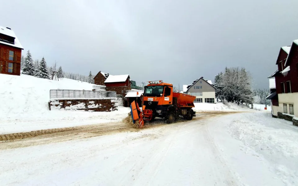 Silničáři uzavřou pro nákladní auta silnici z Tanvaldu na Harrachov