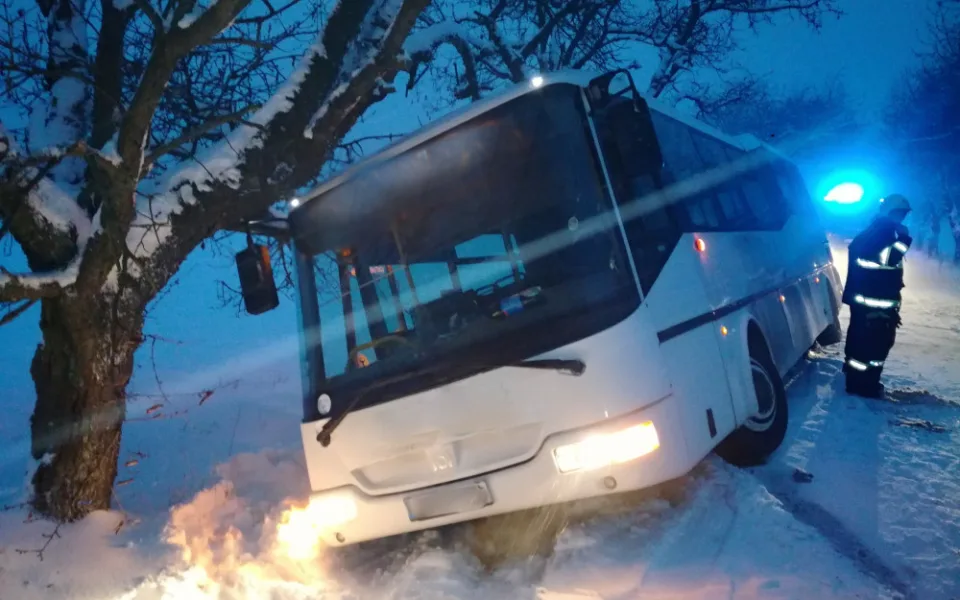 Zapadlý autobus na Frýdštejně