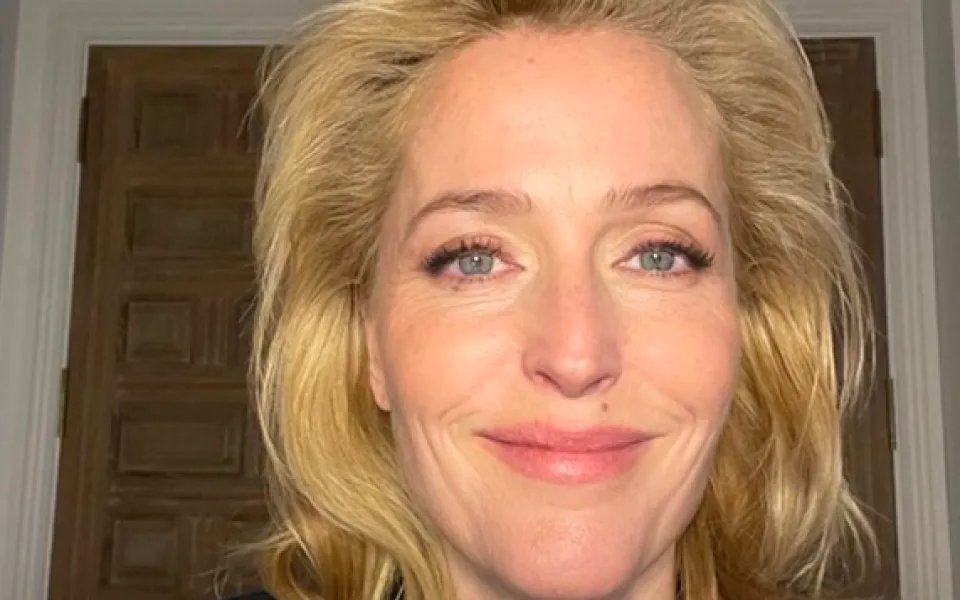 Další filmová hvězda na Liberecku. Gillian Anderson natáčí film Bílý ptáček