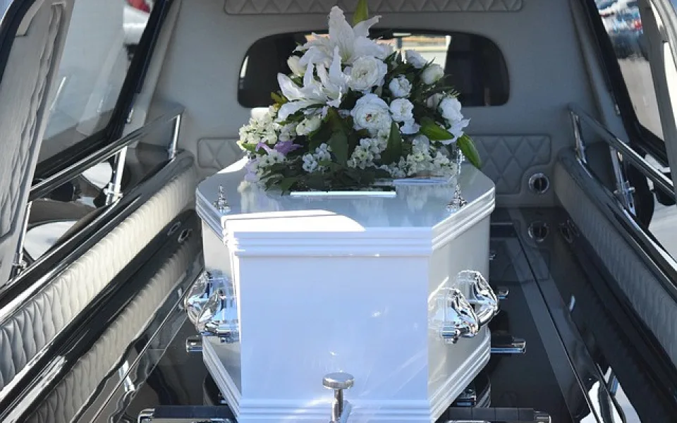 Třetí krematorium v Libereckém kraji testuje pece. Vzniká v Novinách pod Ralskem