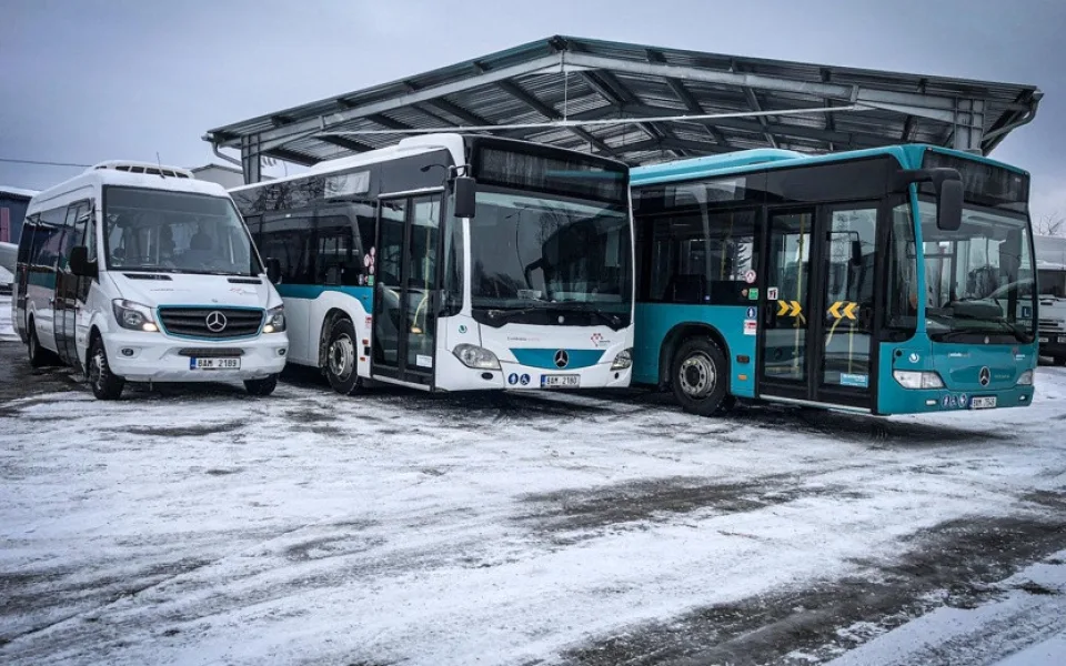 Víkendové spoje do Jizerek nechal Jablonec kvůli omezení pohybu zrušit