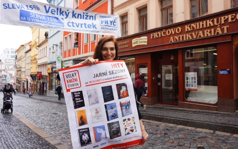 Startuje Velký knižní čtvrtek. Dvanáct knižních novinek jde koupit se slevou
