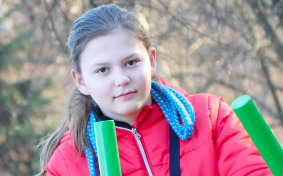 Ztráta naslouchátka přinesla vlnu podpory. Natálka teď potřebuje nová