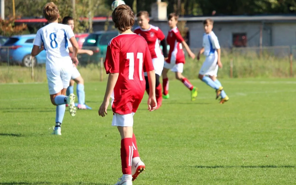 Lidé budou moct od pondělí sportovat venku. Vnitřní sportoviště zůstávají zatím uzavřena