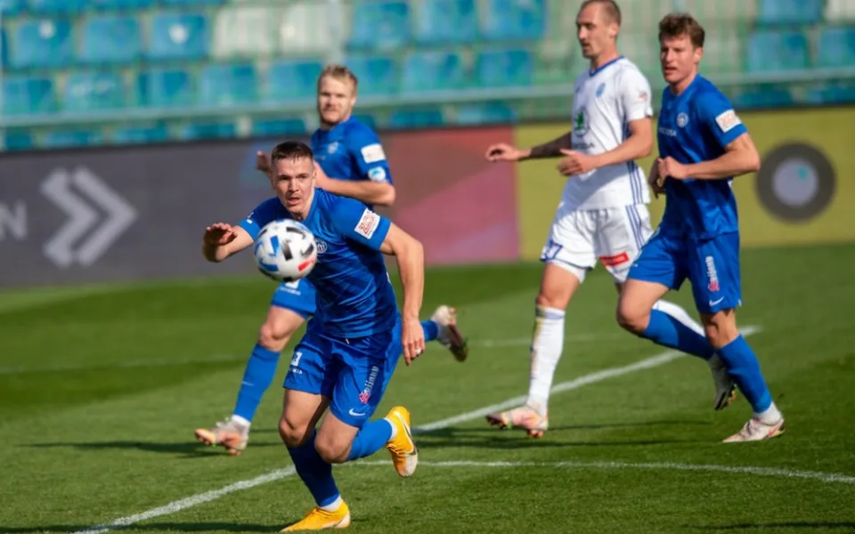 Další vítězství. Sadílek se trefil v Boleslavi a Slovan bere tři body