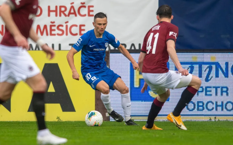 Bitva U Nisy skončila remízou. Dva góly Peška nestačily, Sparta vyrovnala během minuty