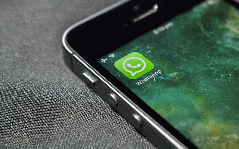 WhatsApp má nové podmínky použití, kritici nabádají k obezřetnosti