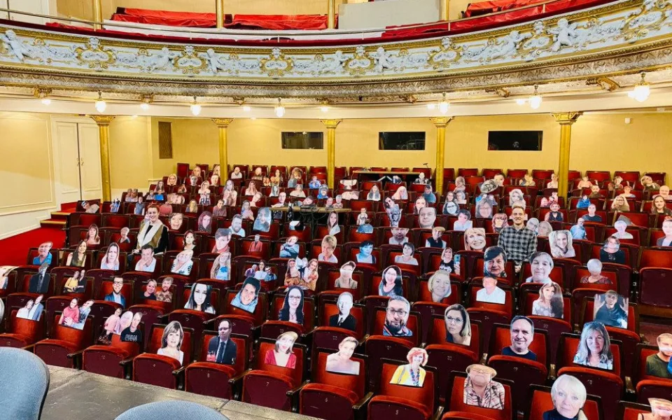 Liberecké Šaldovo divadlo vymění všechny sedačky, přispět mohou i diváci