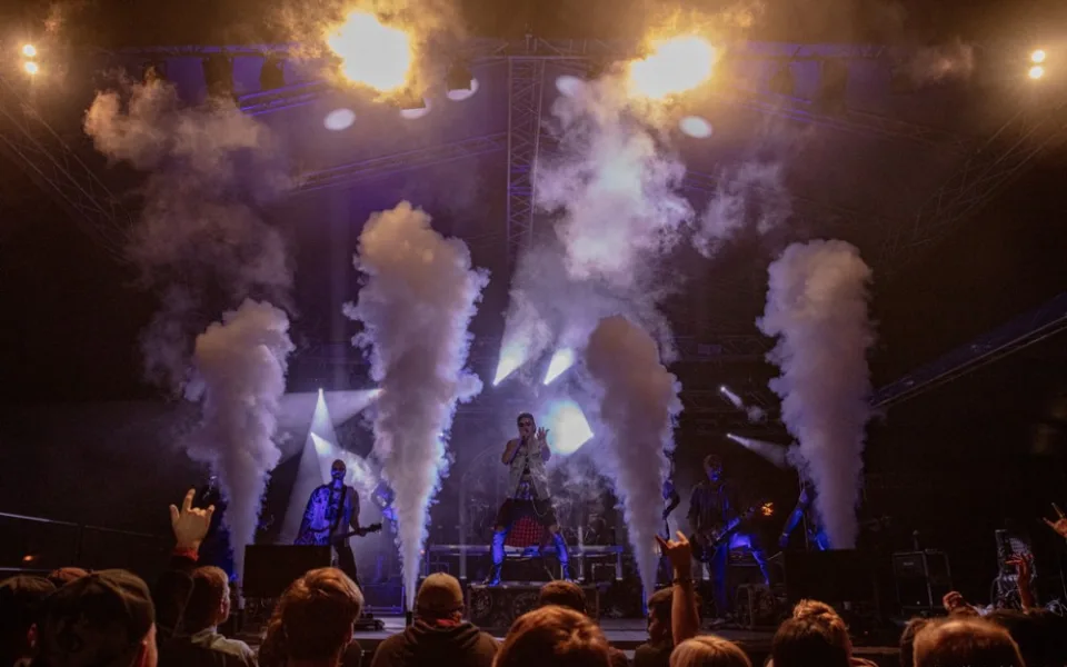 Spojujeme kvalitní rockovou hudbu a přátelskou atmosféru, říká pořadatelka festivalu Fryyfest