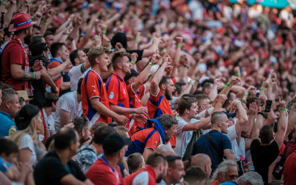 Na zápas Česka s Dánskem může přes třicet tisíc fanoušků. Lístky jdou do prodeje