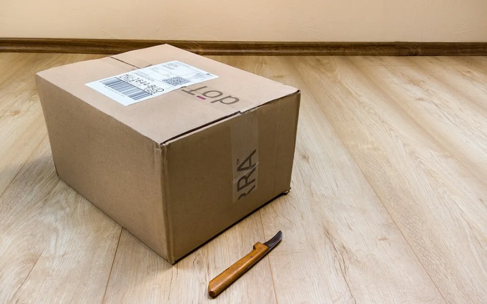 Co dělat, když vám dopravce poškodí zásilku?
