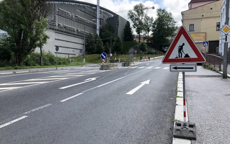 Začíná rekonstrukce Sokolské ulice. Zavřená bude až do listopadu