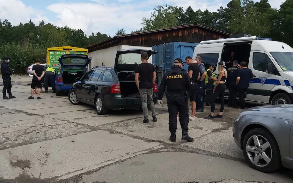 Počet drogových deliktů řešených na festivalu u Máchova jezera stoupl na devětapadesát