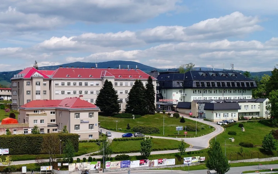 Liberecký kraj se stane akcionářem nemocnic v Jilemnici a Semilech, zaplatí 188 milionů
