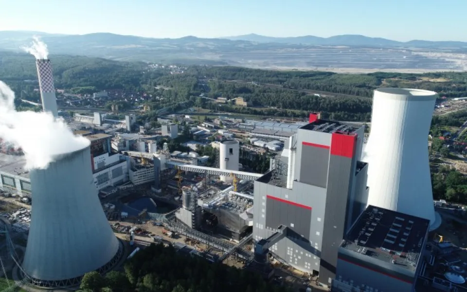 Mladí lidé se obávají klimatických změn, cítí kvůli nim bezmoc či strach