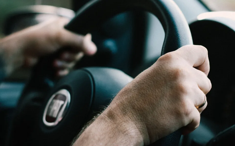 Komisaři v autoškolách budou stávkovat. Ministerstvo dopravy je údajně ignoruje
