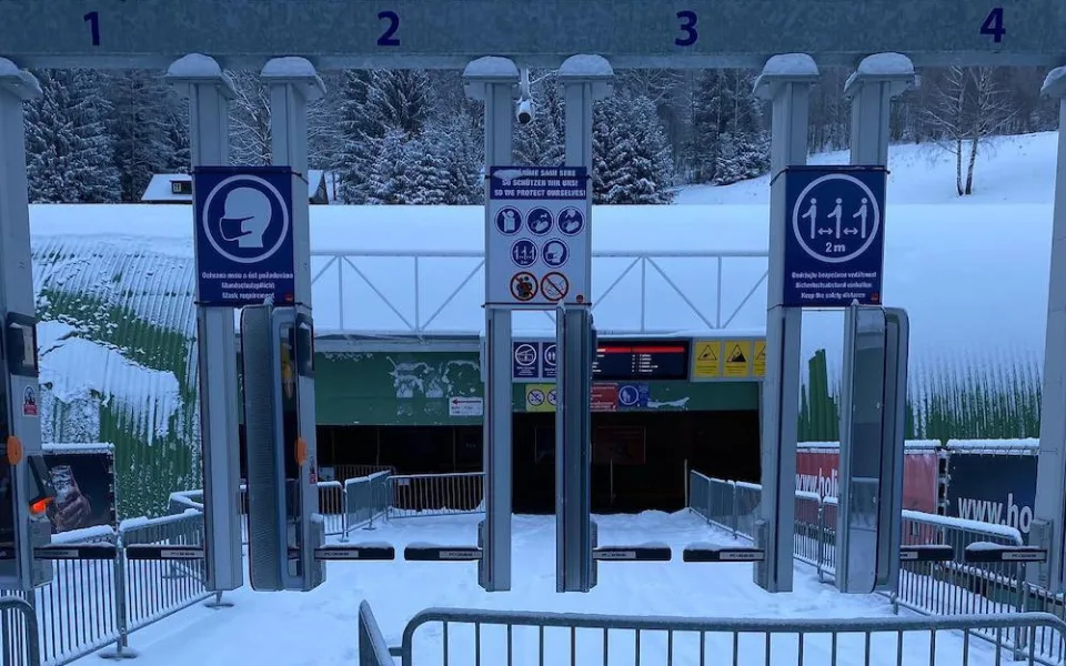 Opatření vůči neočkovaným je zbytečné, míní ředitel skiareálu v Rokytnici Pražák