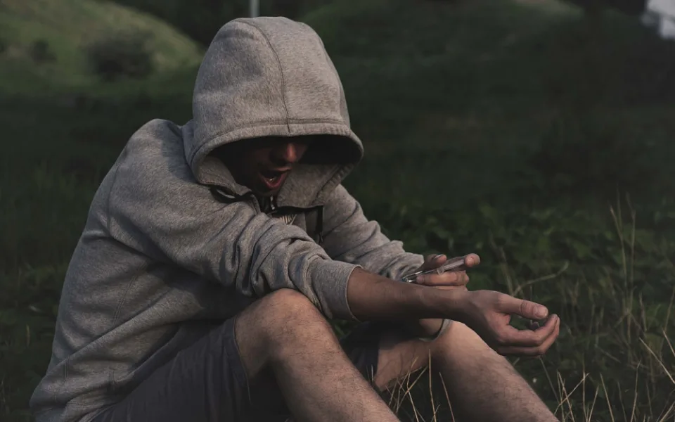 Pět milionů na pomoc drogově závislým. Kraj podpoří neziskovky