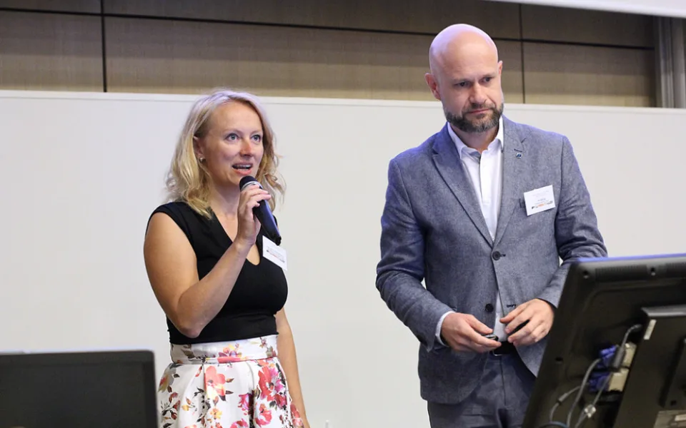 Jana Loosová a Jiří Šmída z TUL