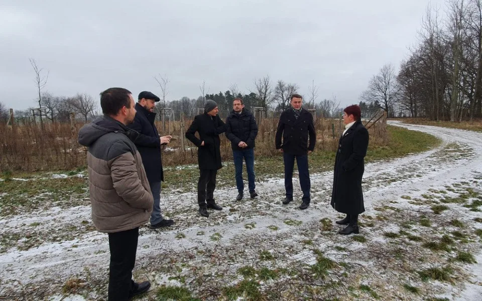 Pojedu do Varšavy s nabídkou dohody, řekla po návštěvě českého sousedství Turówa ministryně Hubáčková