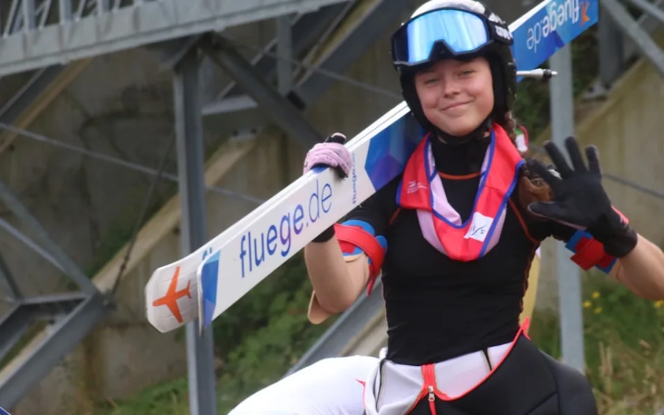 Z můstků v Desné až na olympiádu. Skokanka Indráčková je nejmladší účastnicí Her v české historii