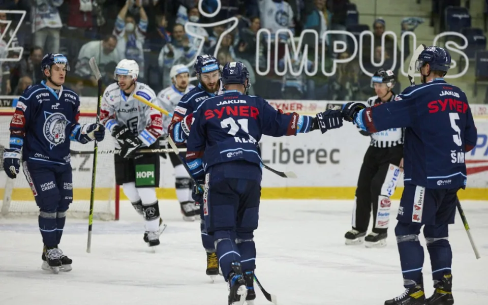 Třetí výhra v řadě. Tygři porazili Karlovy Vary 4:1