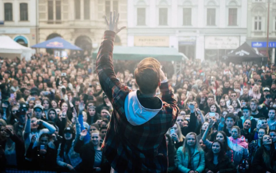 Liberec pro Ukrajinu. Před radnicí proběhne benefiční koncert i sbírka