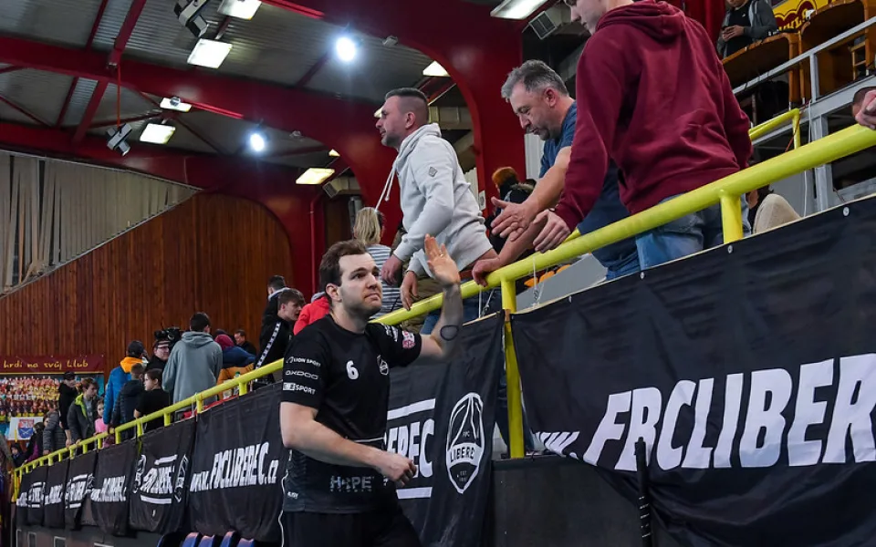Za FBC odehrál patnáct sezon, teď končí. Loučení po zápase bylo velmi silné, říká Matěj Klucho