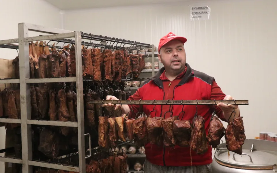 V Česku chybí bezmála pět tisíc řezníků. Obor mladé neláká