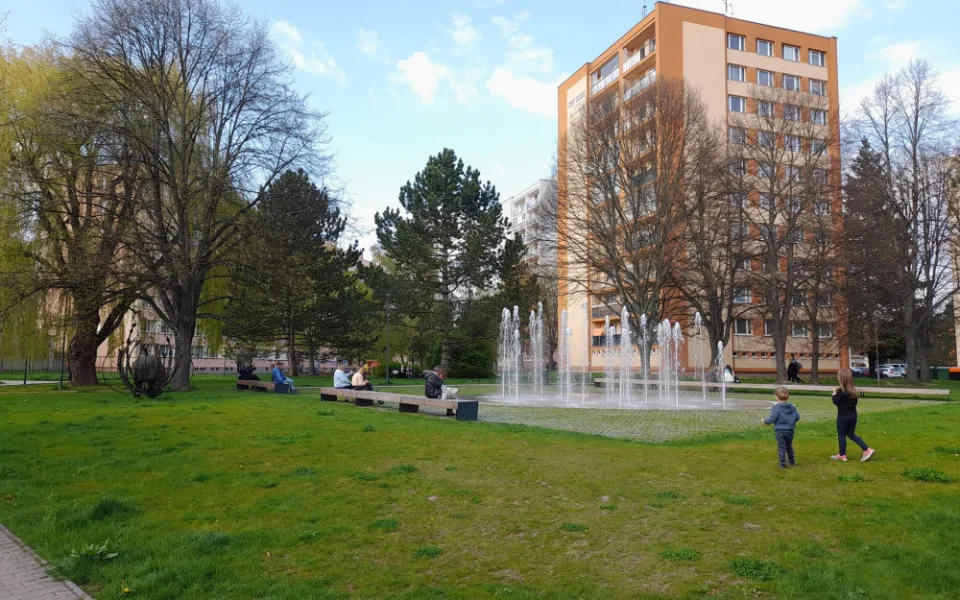 Turnov zřejmě i letos bude pokračovat v úpravě sídliště u nádraží, získal dotaci