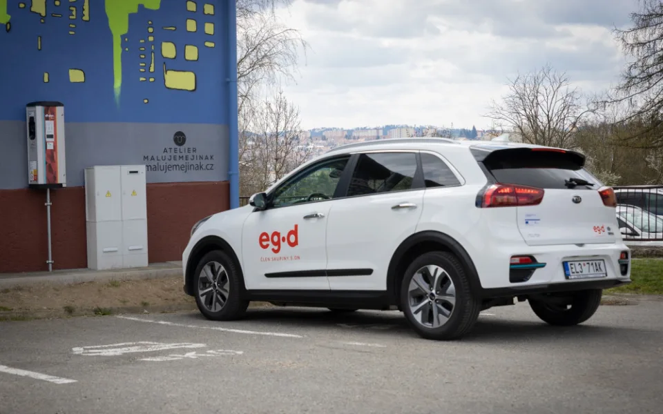 Společnost EG.D loni ušetřila energii odpovídající roční spotřebě menšího města