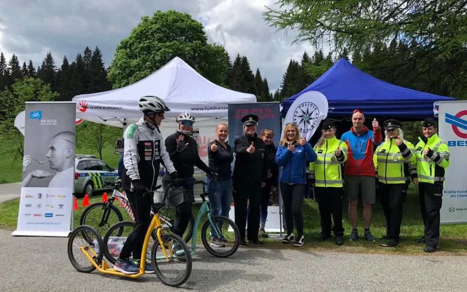 Projekt Na kole jen s přilbou vyjede opět chránit zdraví cyklistů
