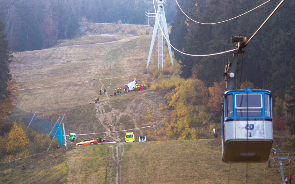 Vyšetřování pádu lanovky na Ještědu potrvá ještě měsíce. Čeká se na posudek