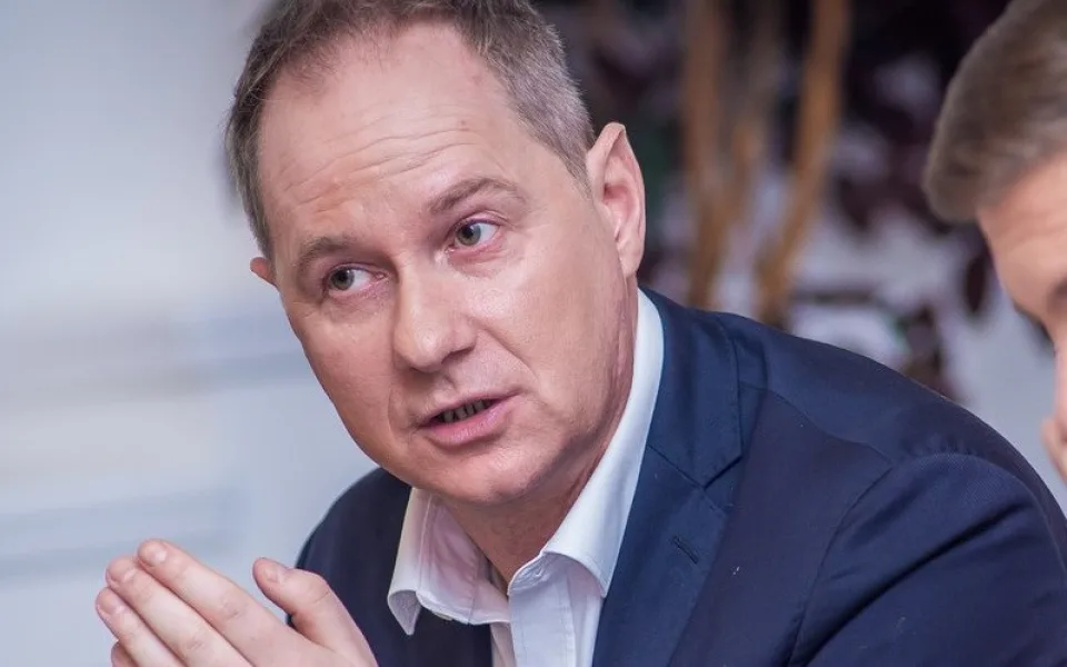 Kvůli kontaktům s obviněným Redlem se Petr Gazdík rozhodl rezignovat