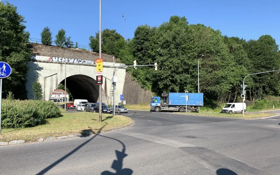 Úprava křižovatky u Viaduktu se odkládá. Do výběrového řízení se nikdo nepřihlásil