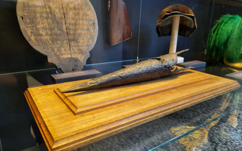 Uškrtila vlastní dítě, srdce jí probodli kůlem. Ten vystavuje liberecké muzeum