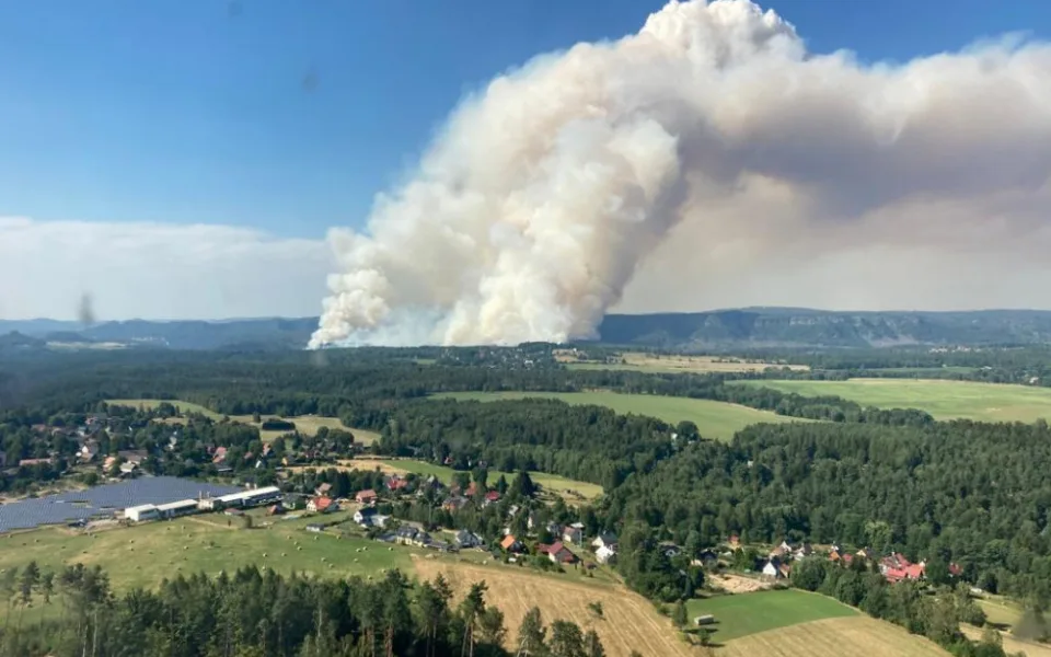 Nic většího než požár v Českém Švýcarsku jsem nikdy neviděl, říká armádní pilot