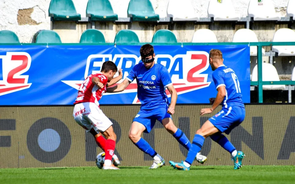 Slovan poprvé prohrál. Pardubice rozhodly dvěma slepenými góly před přestávkou